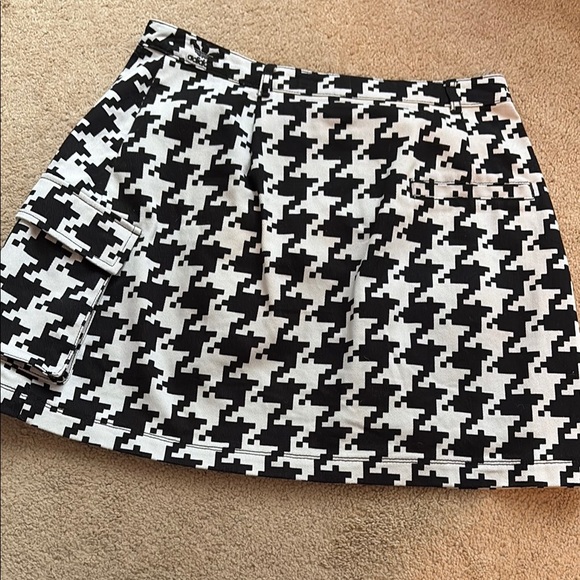 Adidas x Ivy Park Houndstooth Cargo Mini Skirt - Picture 5 of 10